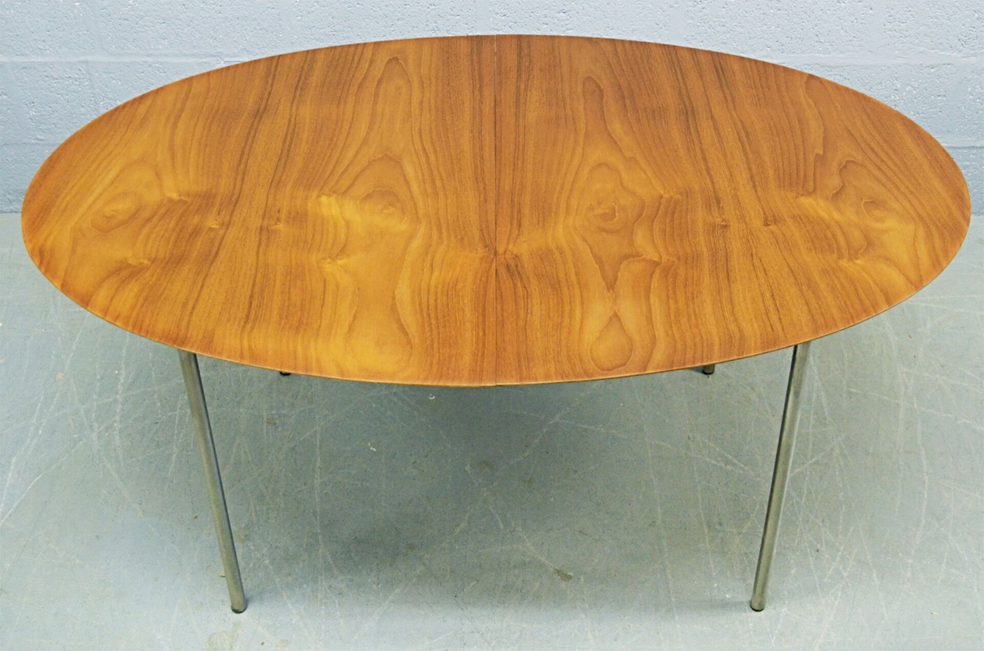 Dinning table by Stag