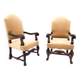 Une paire de fauteuils anciens, Europe occidentale, vers 1900. Après rénovation