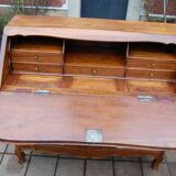 Louis xv period transitional walnut slant-front desk from the louis xvi era, 18th century