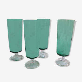 Set de 4 flûtes en verre vert années 70 Luminarc Arcoroc
