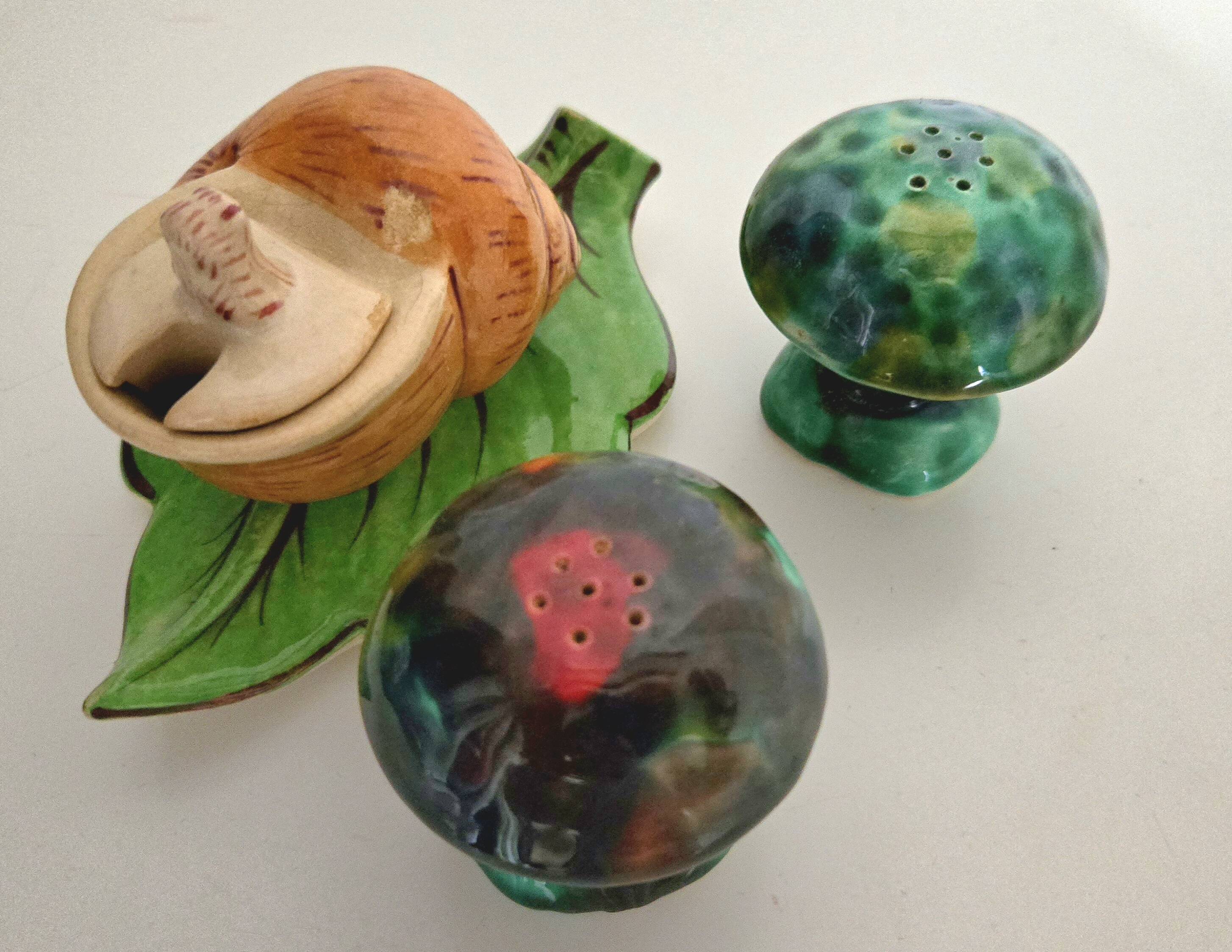 Mustard, pepper, and salt service