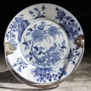 Chinese Kangxi blue and white plate with silver handle – ca. 1700
