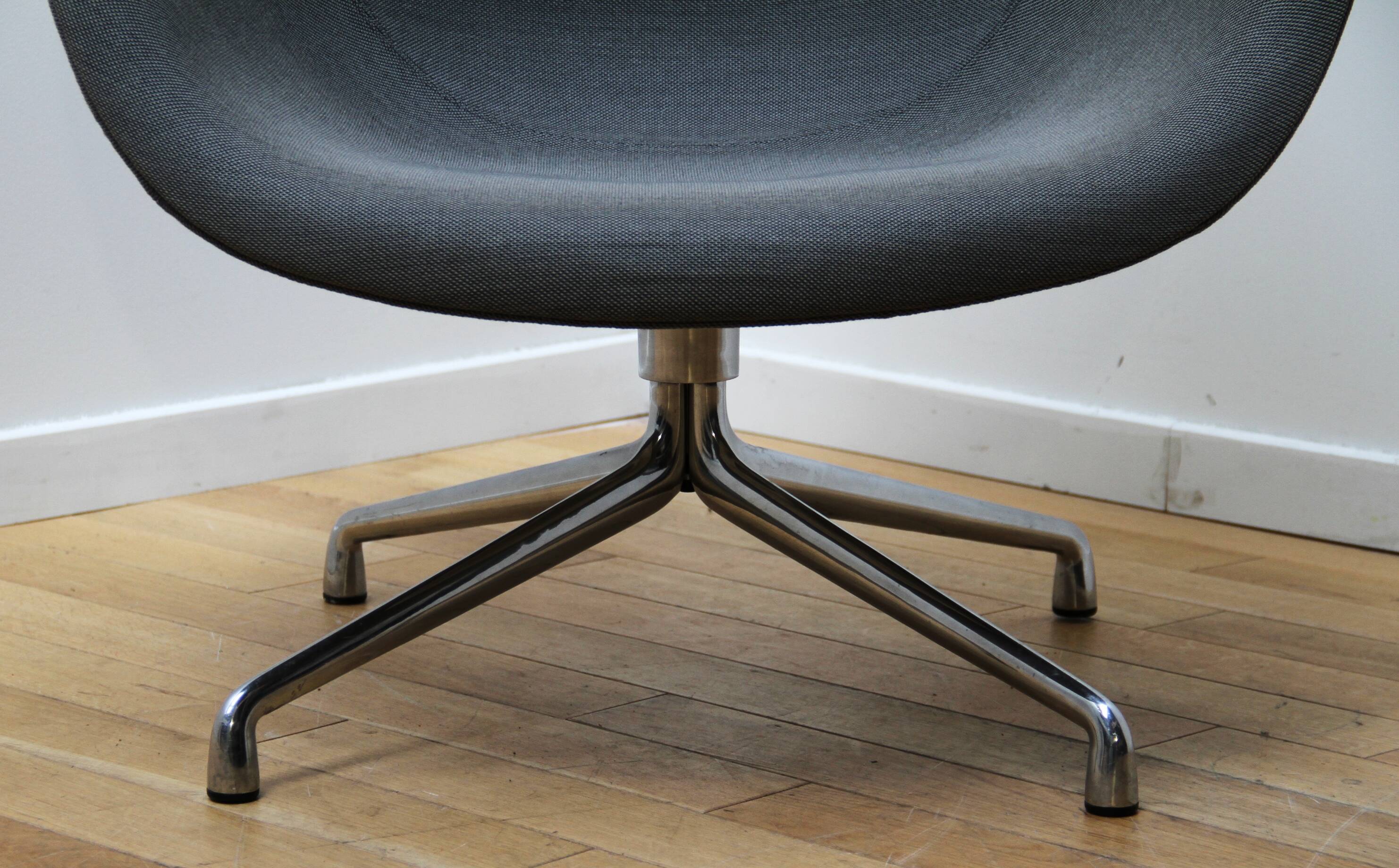 AAL 81 armchair, Hay