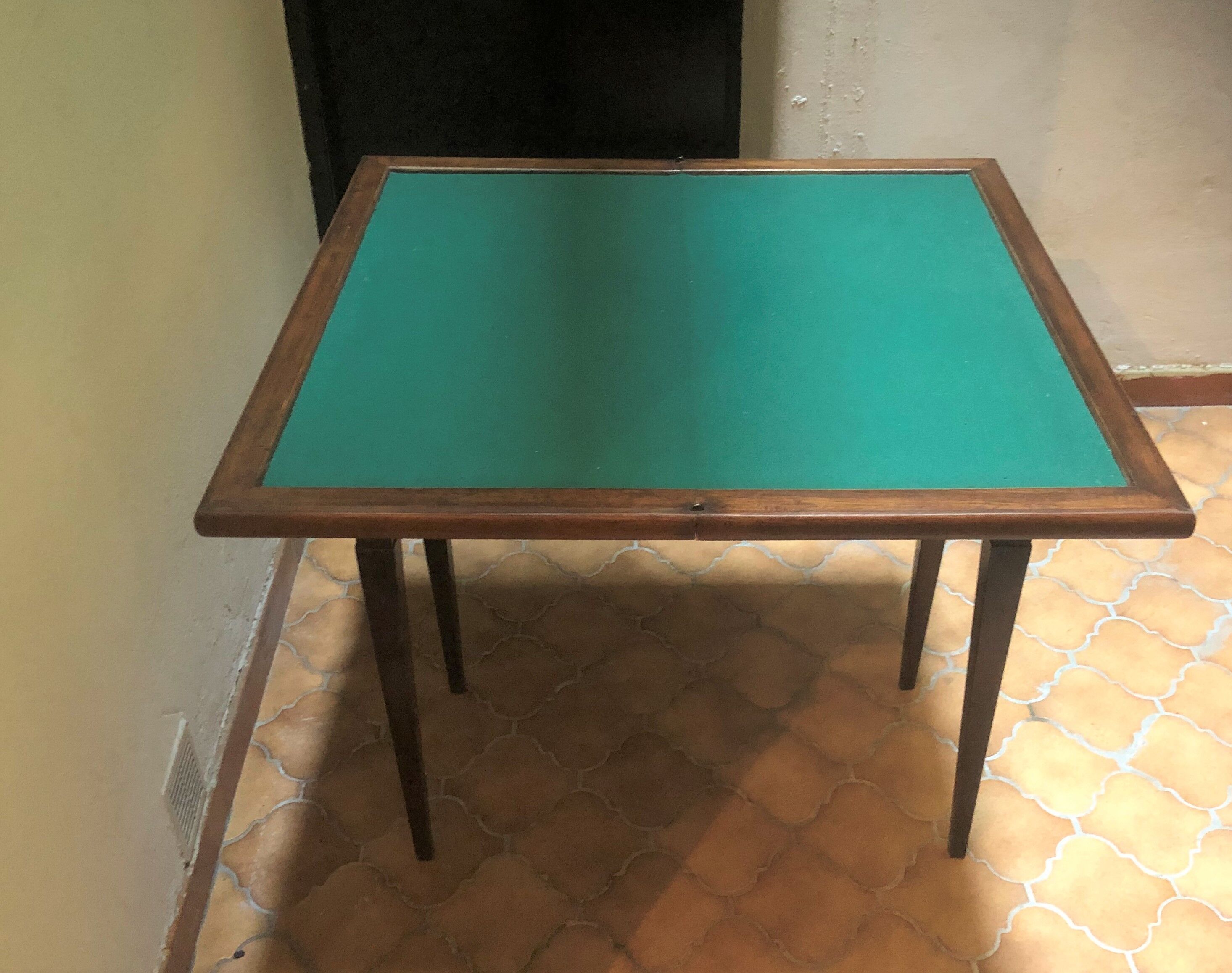 Louis XVI style veneer play table