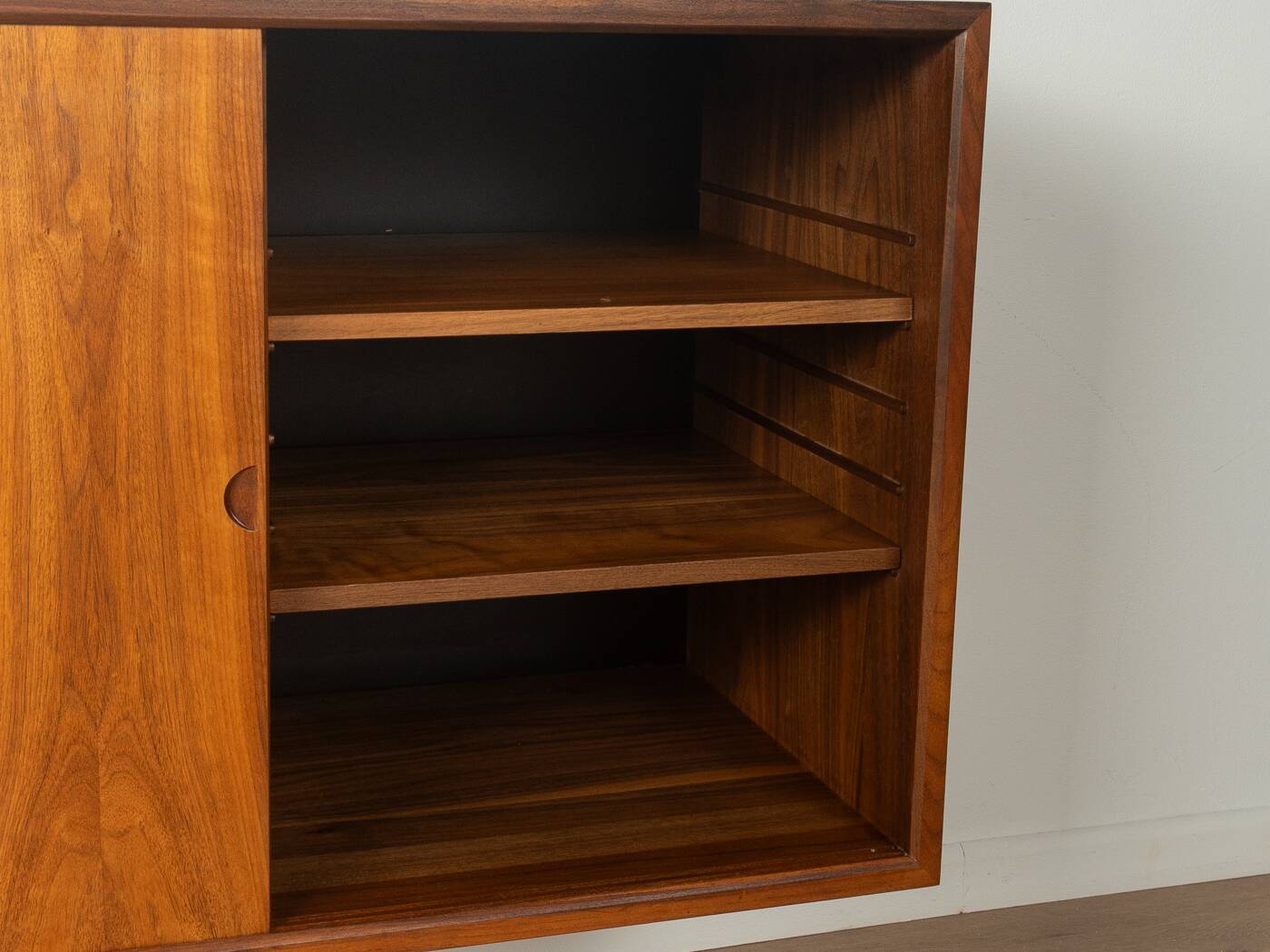 1960s wall shelf, Poul Cadovius