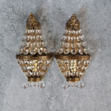 Wall lamps to stamps