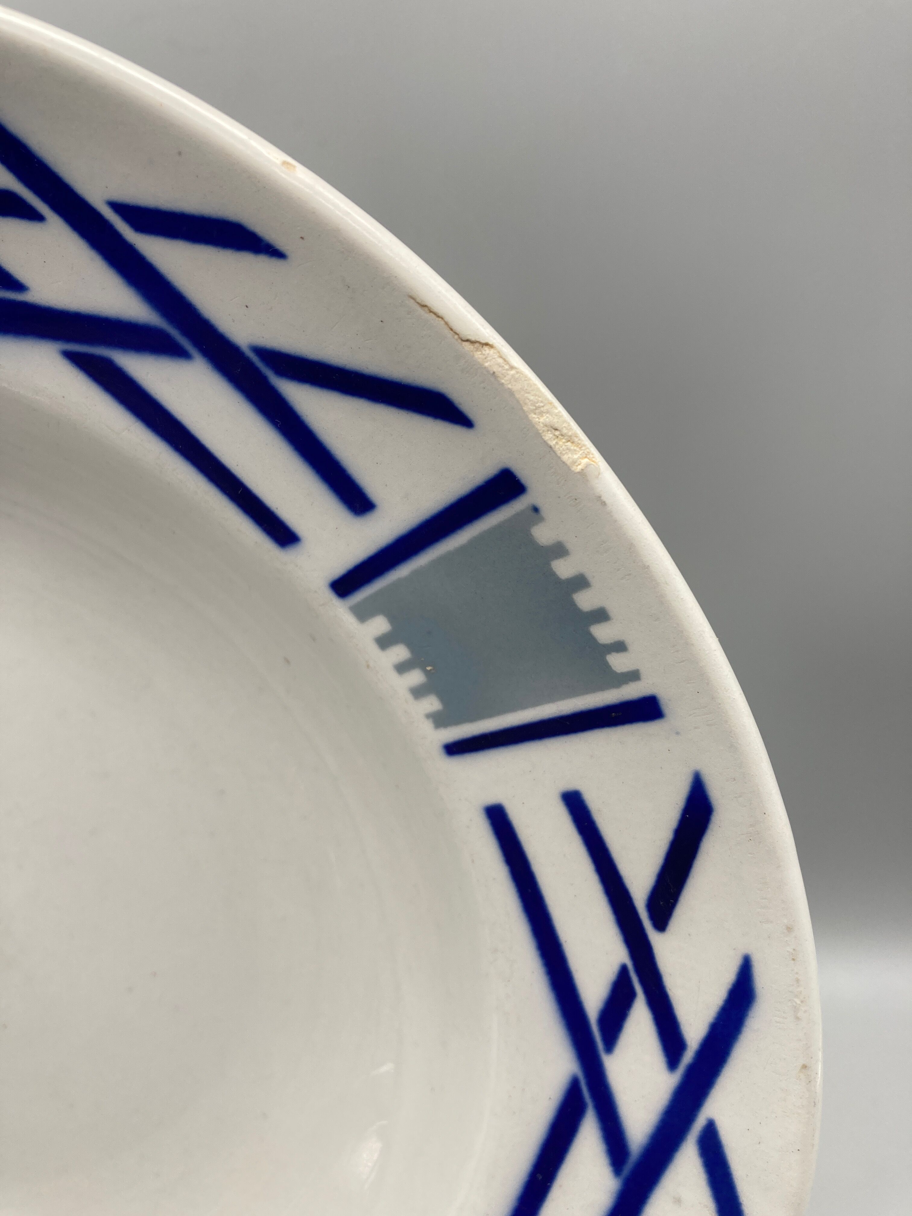 Round dish Lunéville KG model "Servange"