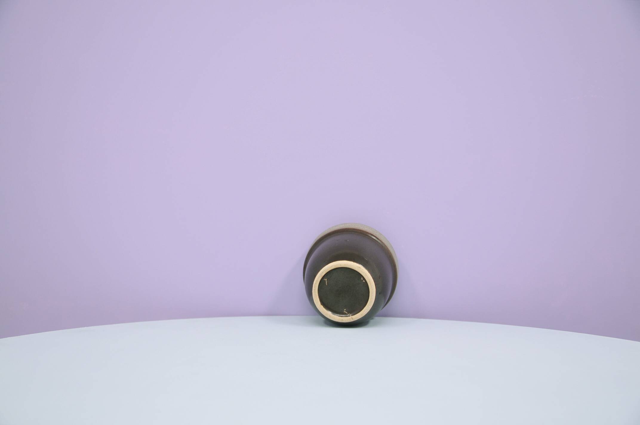 petit pot de fleur marron vintage moucheté