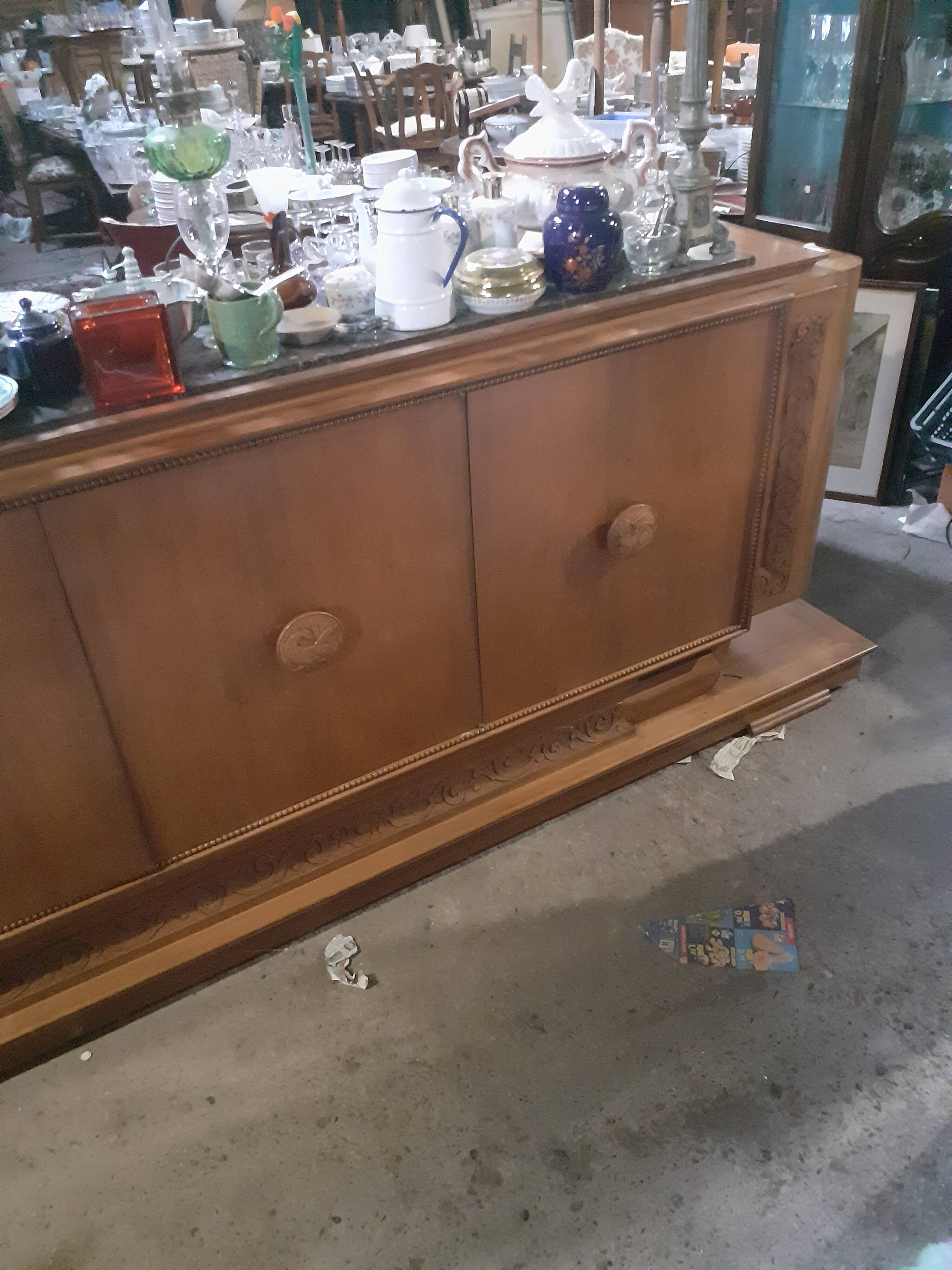 Elm buffet, 1970