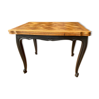 Table with extensions