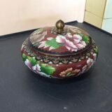 Bonbonnière en porcelaine