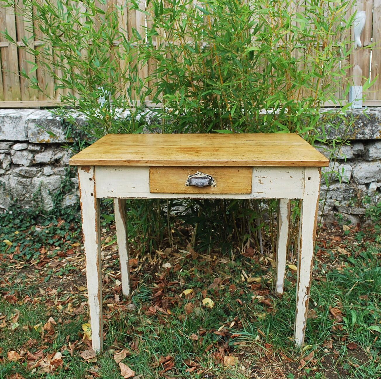 Farm table of the 50s