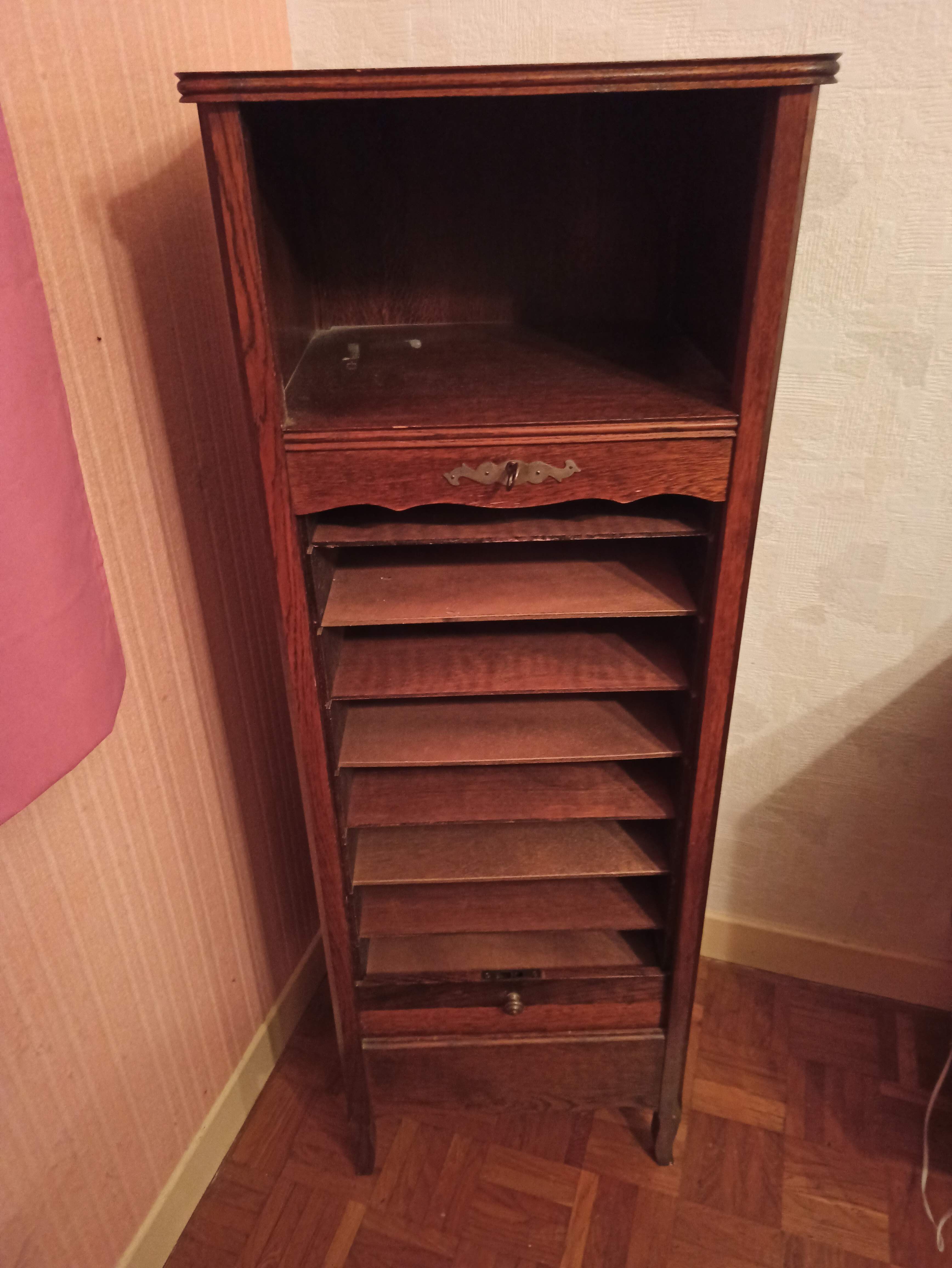 Notary's loose curtain binder