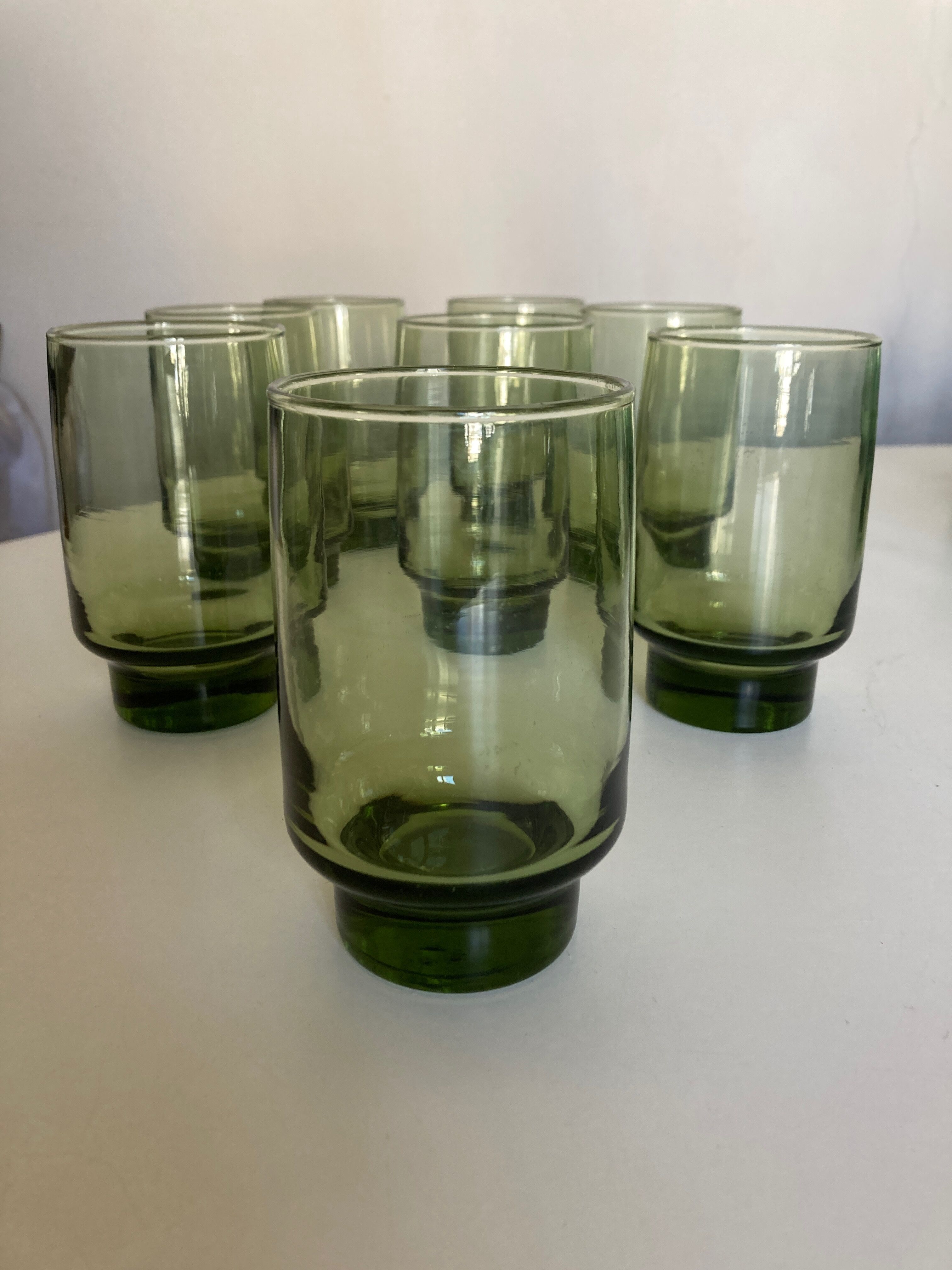 Set de 8 verres gobelets 1960 en verre vert
