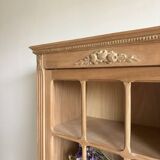 Old Parisian wardrobe solid wood ornaments