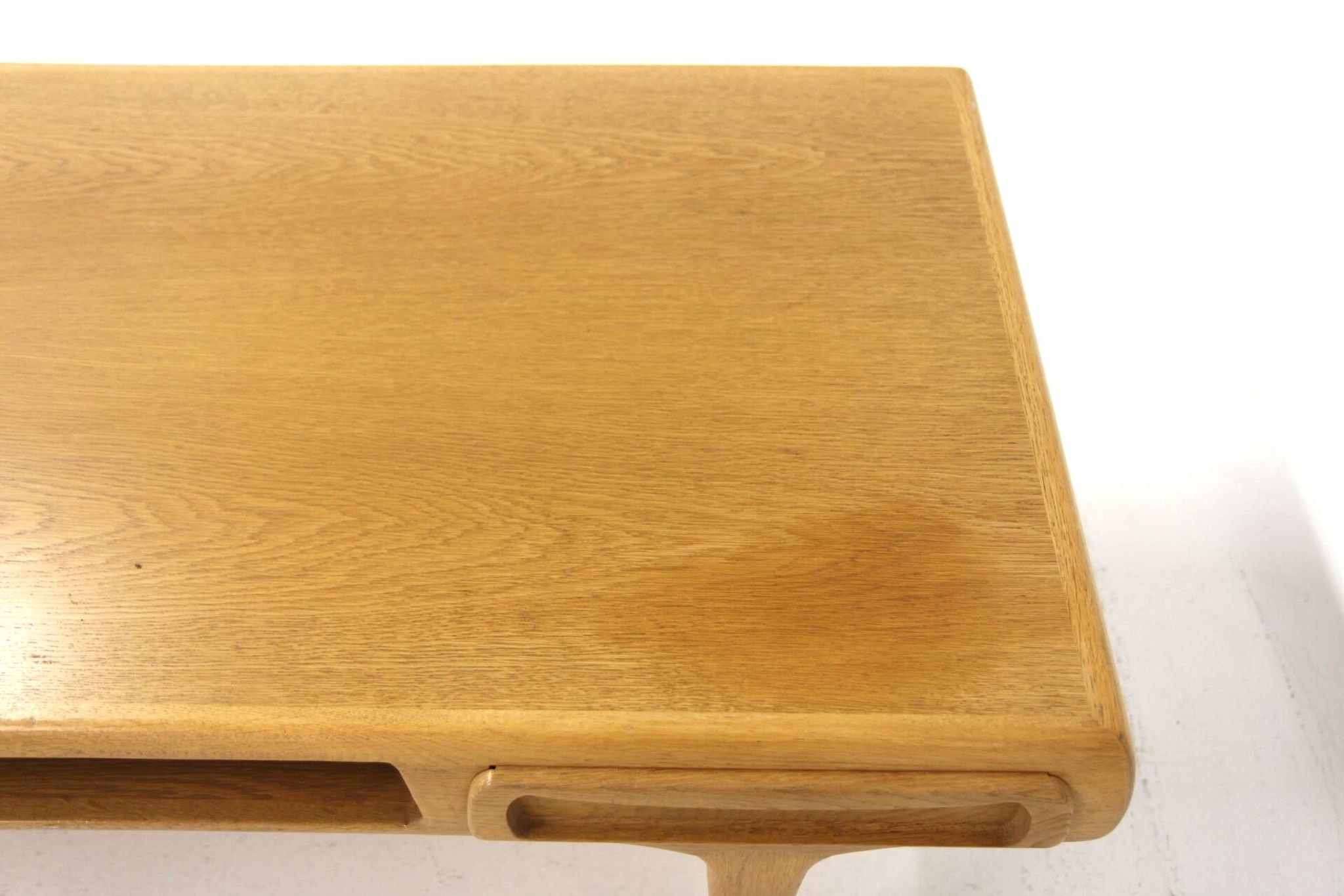 Table basse en chêne, Johannes Andersen, Trensum, Danemark, 1960