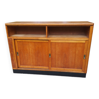 Shop counter