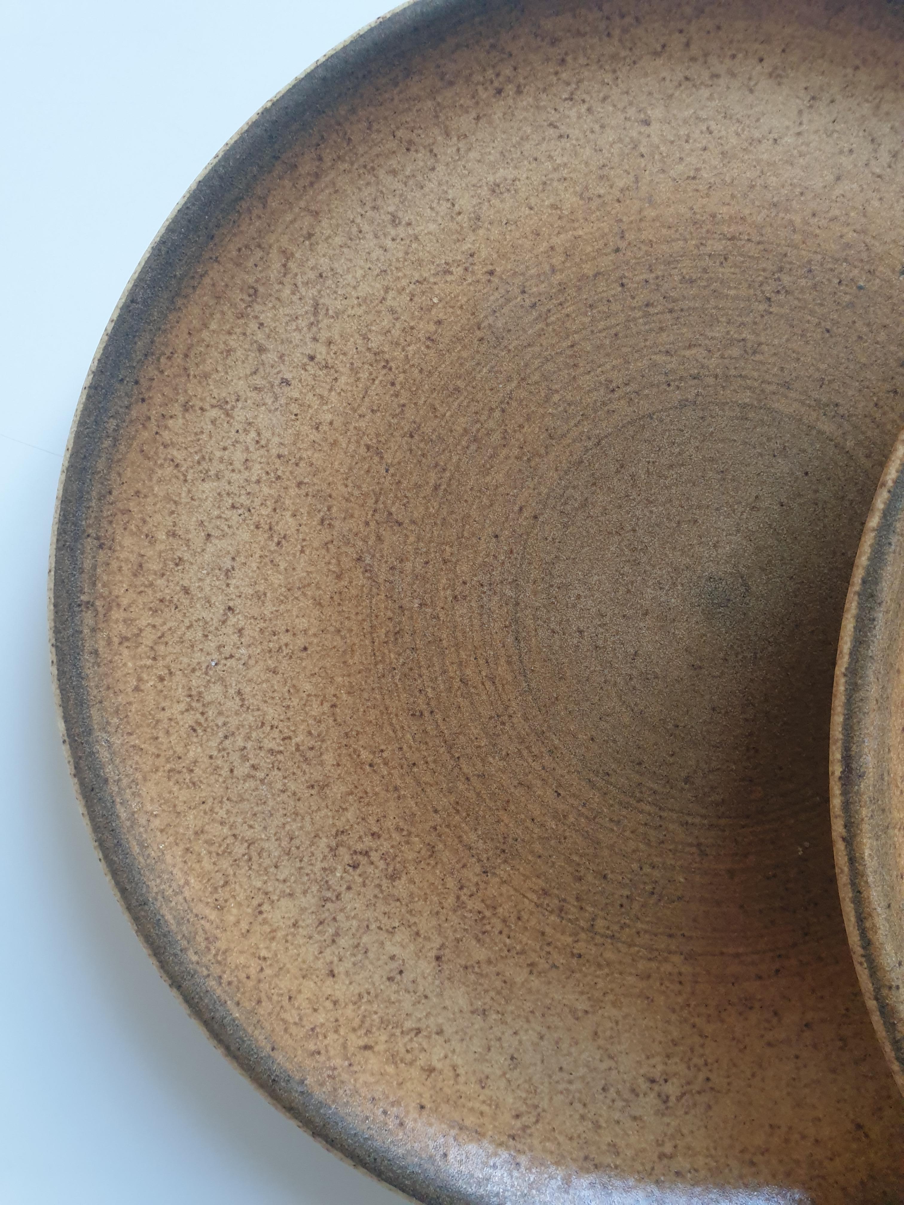 Set of 6 vintage sandstone plates