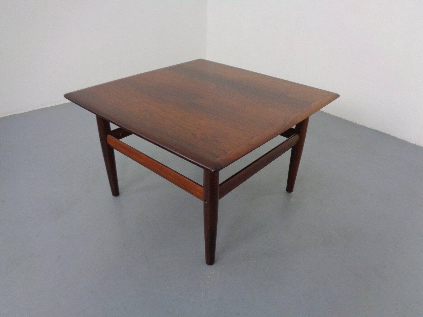 Rosewood coffee table by Grete Jalk for Glostrup, Denmark, 1960s.