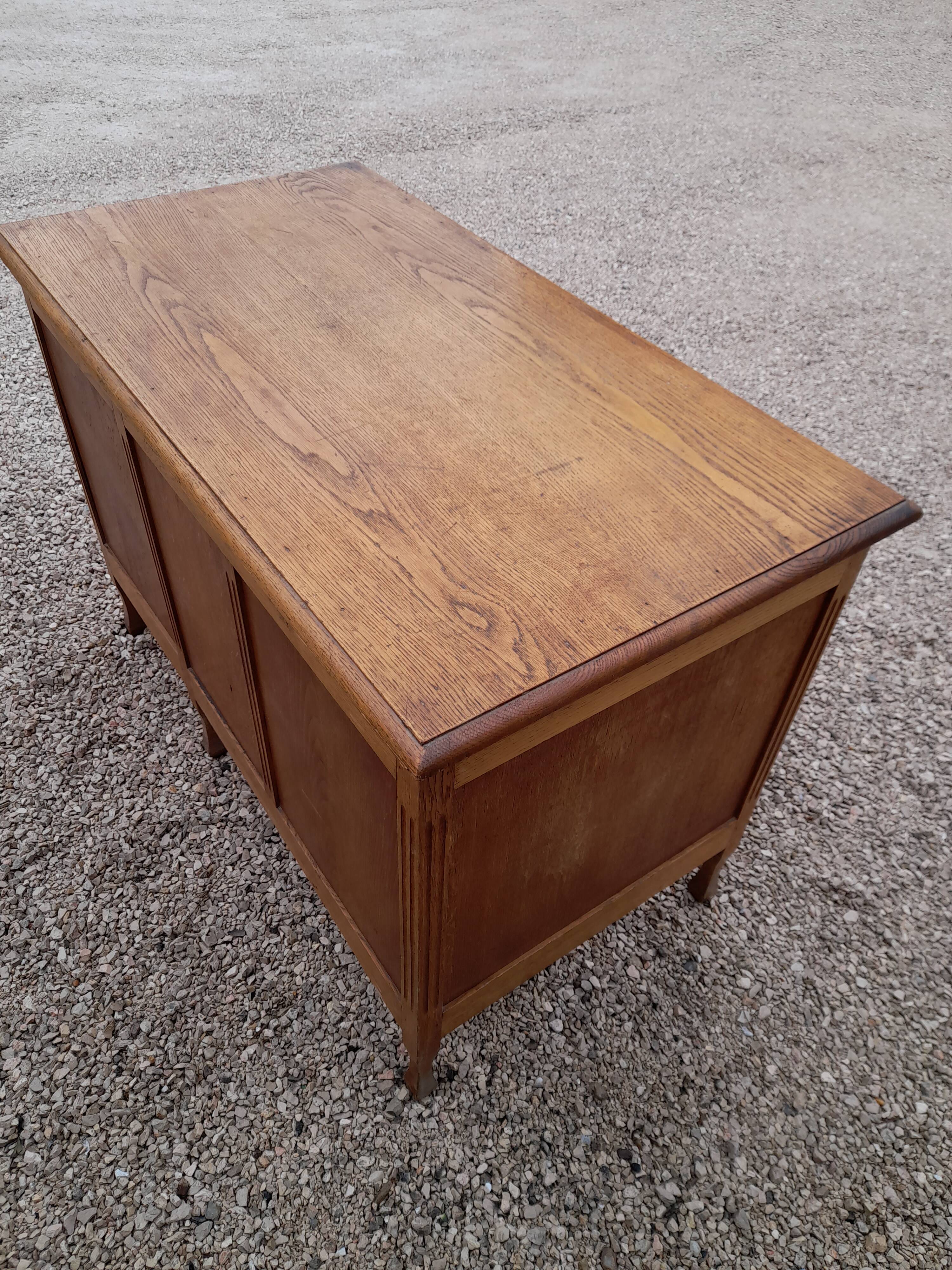 Old 1950 oak desk 5 drawers