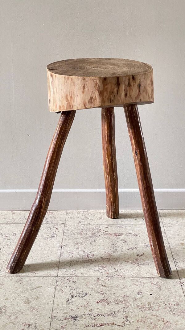 Tabouret tripode brutaliste rondin vintage