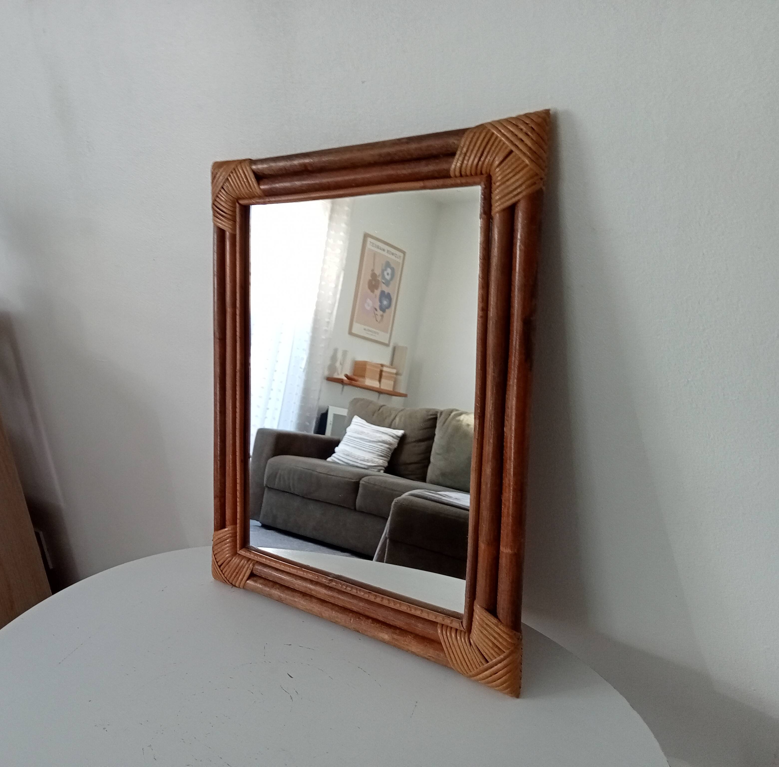 Vintage bamboo and rattan mirror from the 60s/70s, 50*40 cm.