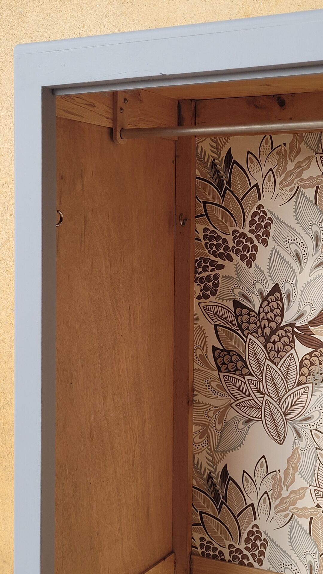 Parisian wardrobe - renovated