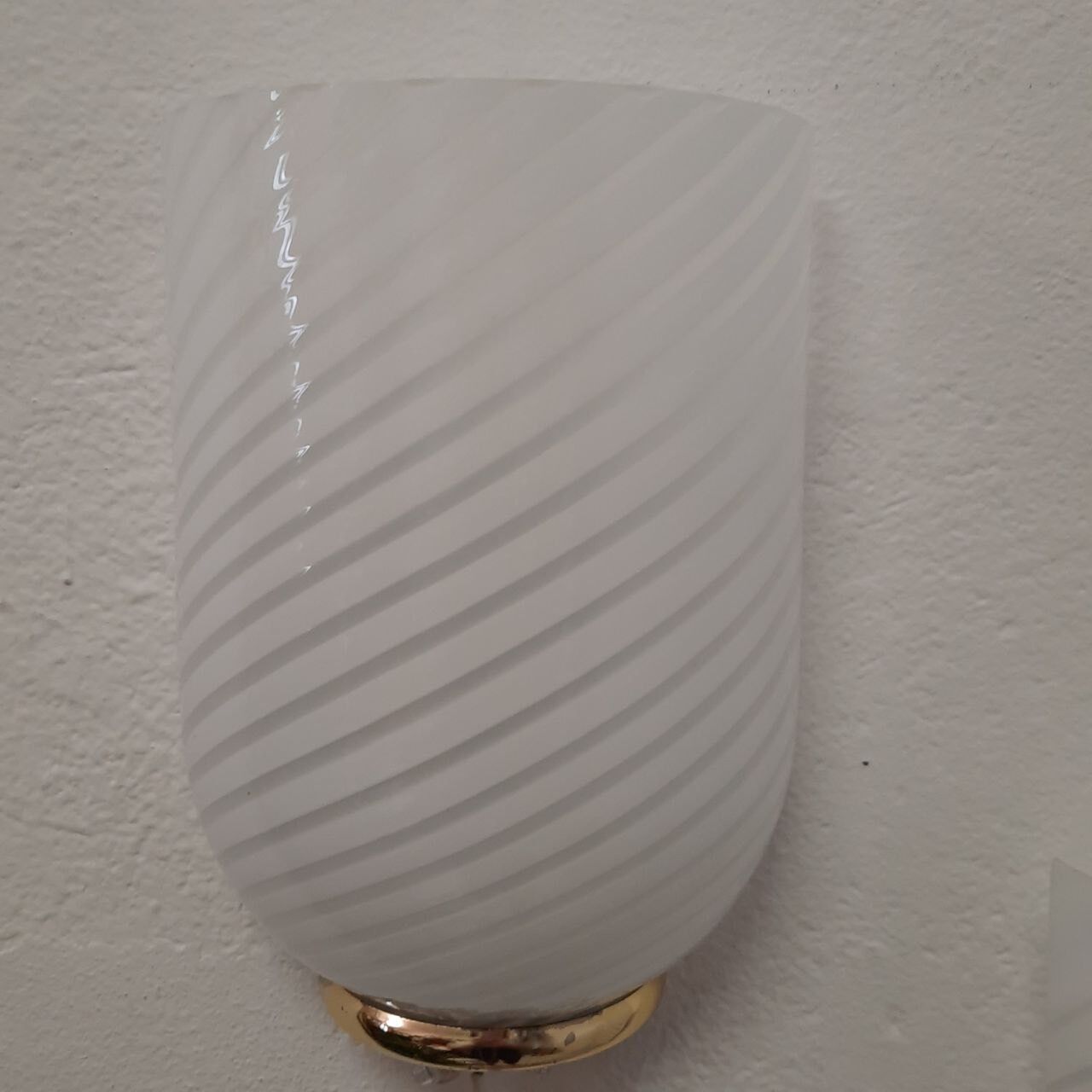 Pair of 80s wall lamps, striped Murano glass and brass