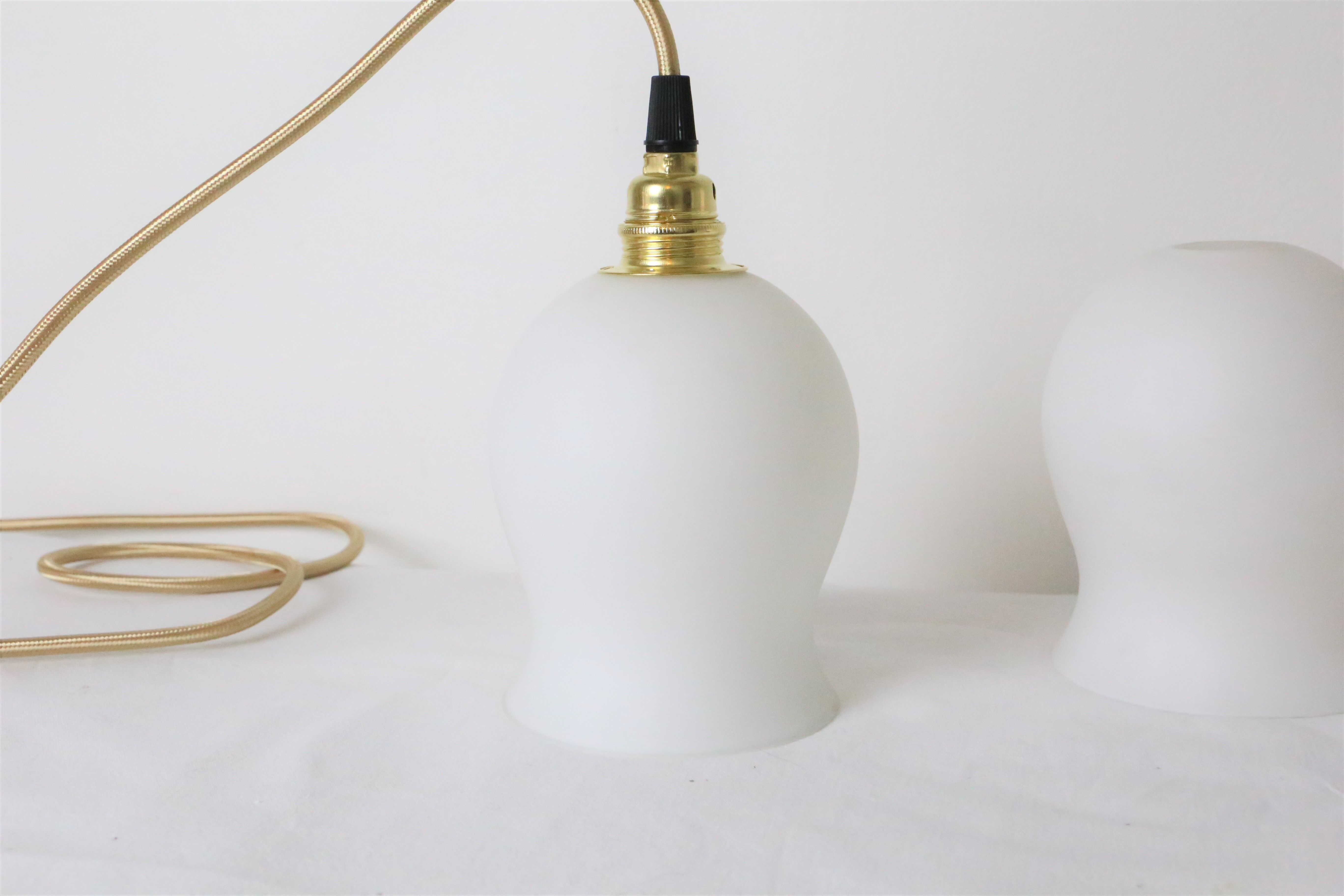 Lamp in white matte opaline, vintage