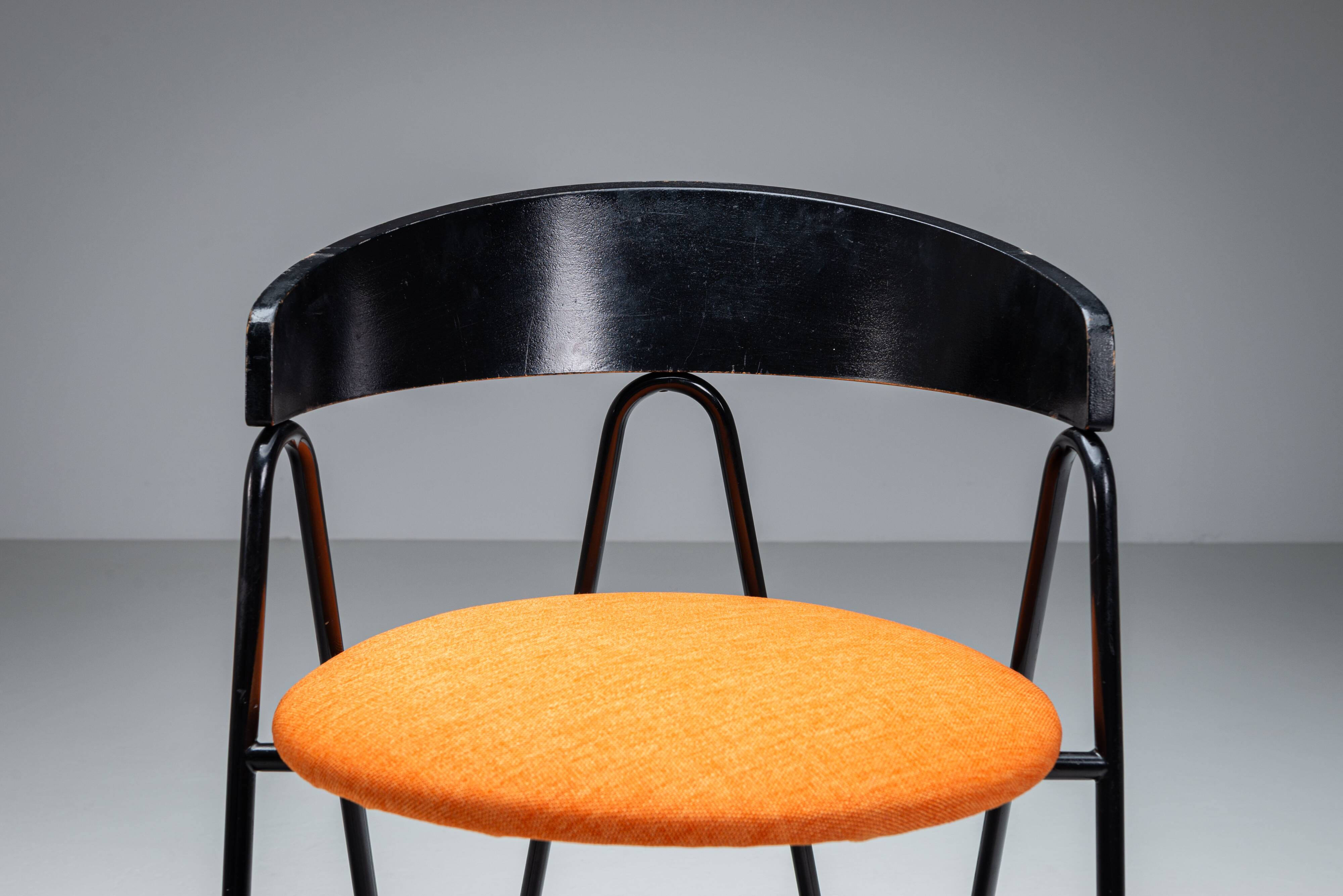 Pair of Memphis style chairs