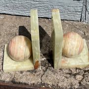 Pair of vintage bookends in alabaster and marble 1950