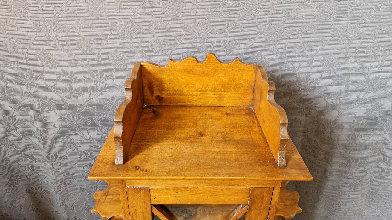 Art Nouveau wall shelf