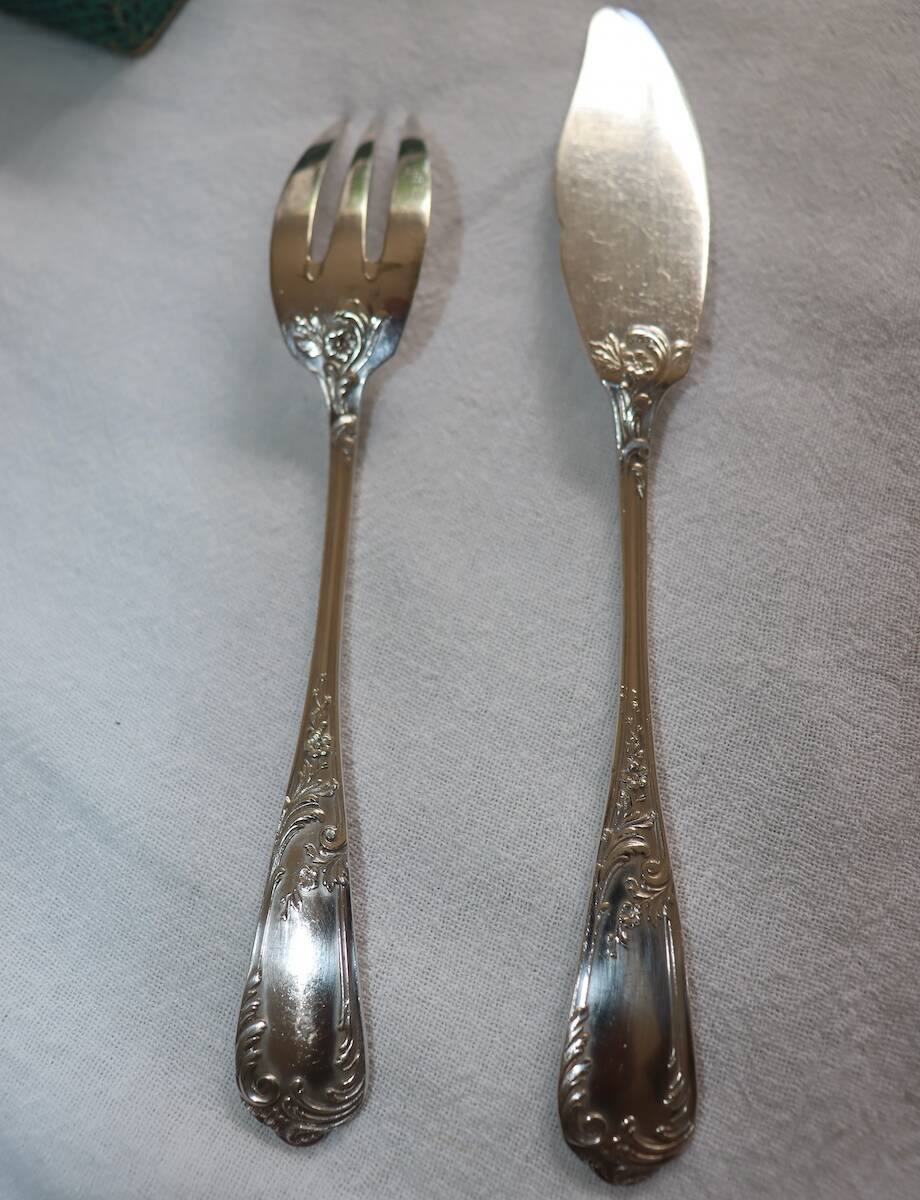 Silver-plated fish service by Ravinet d'Enfert