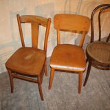 Lot of 25 chairs
