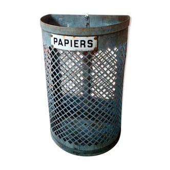 Garden trash public 60 years