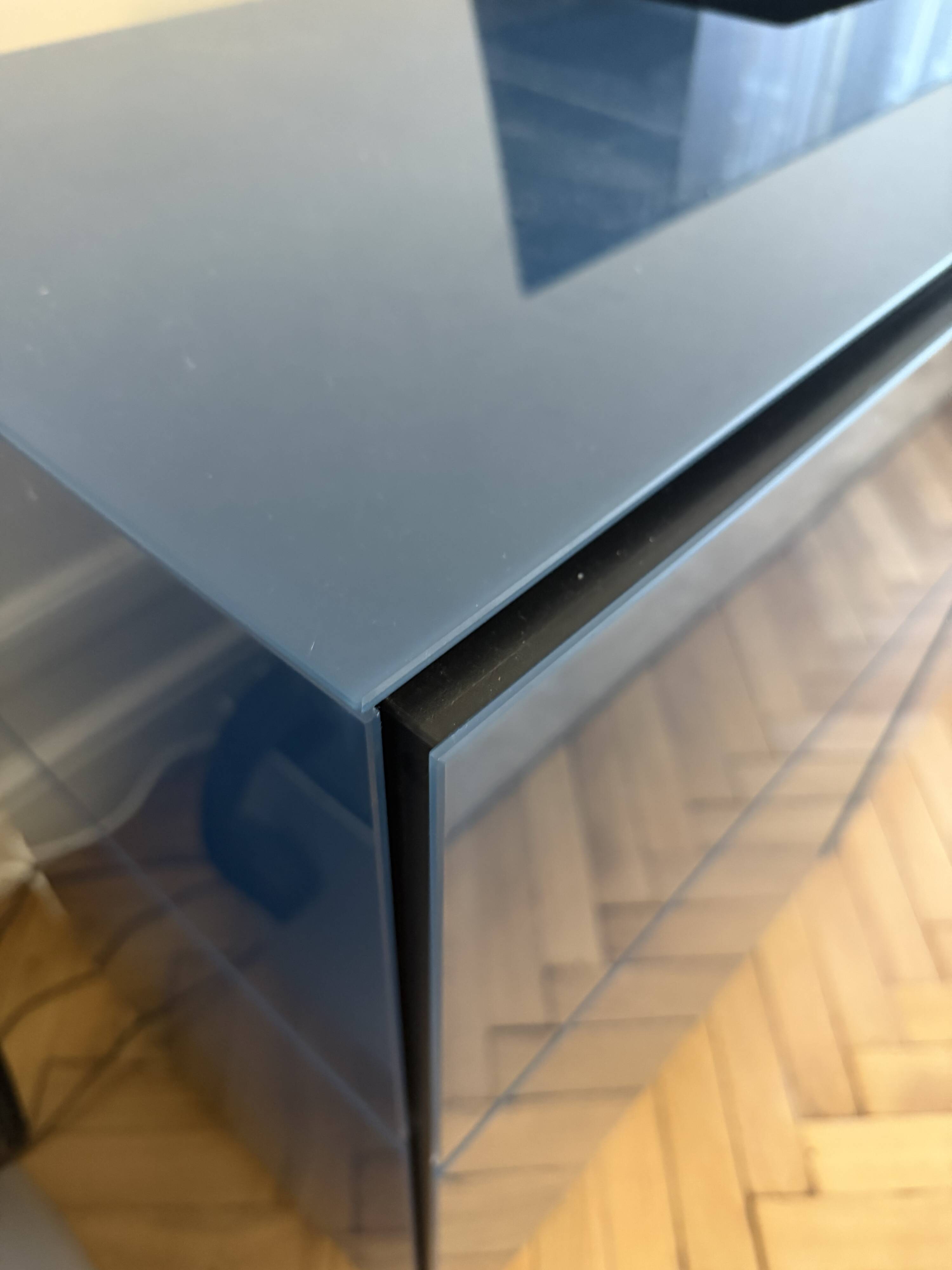 Hide-and-seek TV unit Roche Bobois