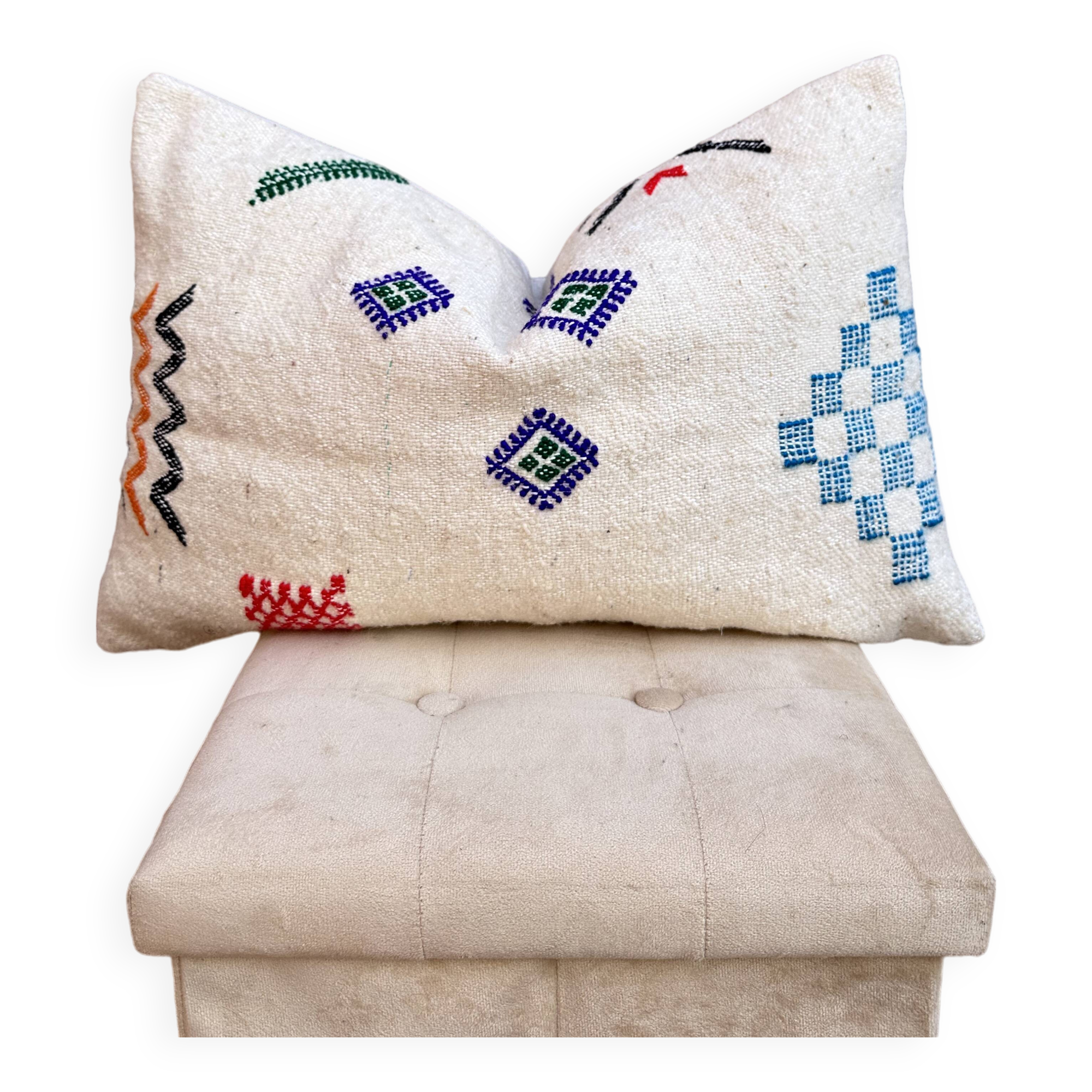 Handmade Moroccan Cushion Cover (60x40 cm) White, Kilim Rug Cushion Cover.