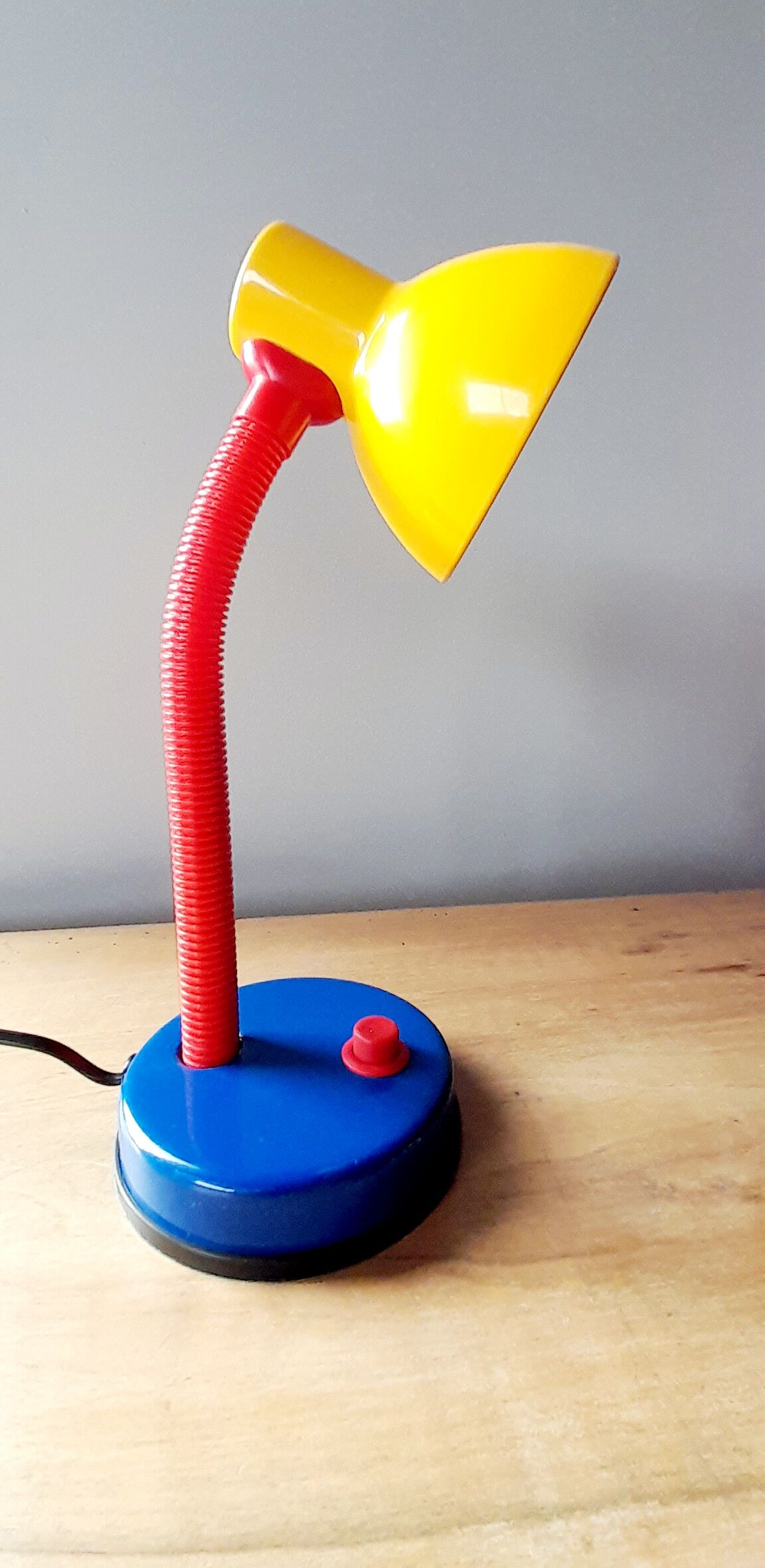 Colorblock desk lamp