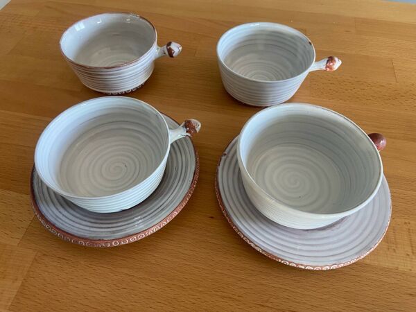 Théiere , 4 tasses et 2 soucoupes Vallauris années 50 Grandjean Jourdan
