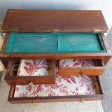 Commodity Of old jeweler