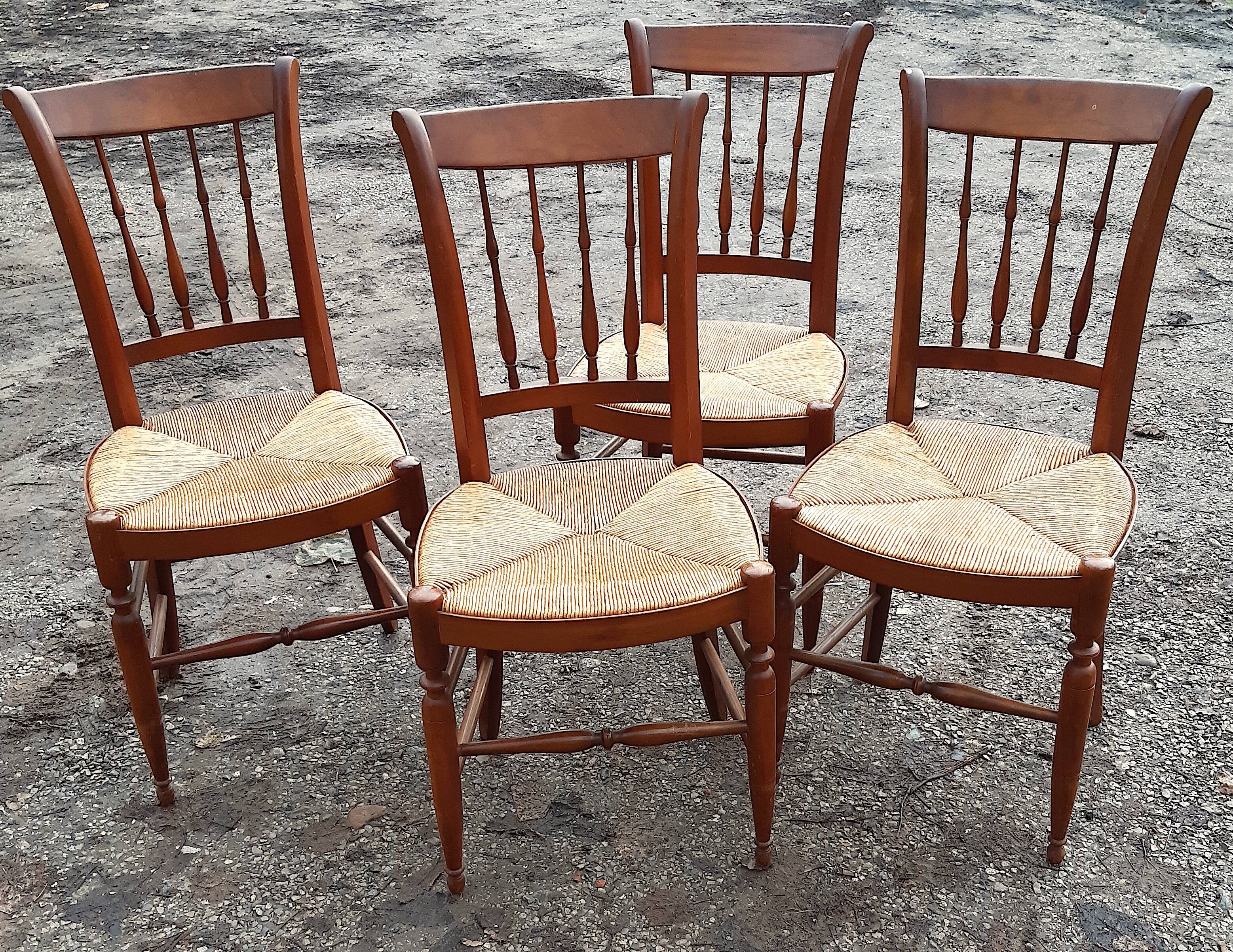 4 chaises paillées Louis-Philippe en bois fruitier