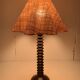 Lampe de table française en bois tourné dans le style de Charles Dudouyt, années 1950