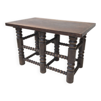 Decorative wooden coffee table