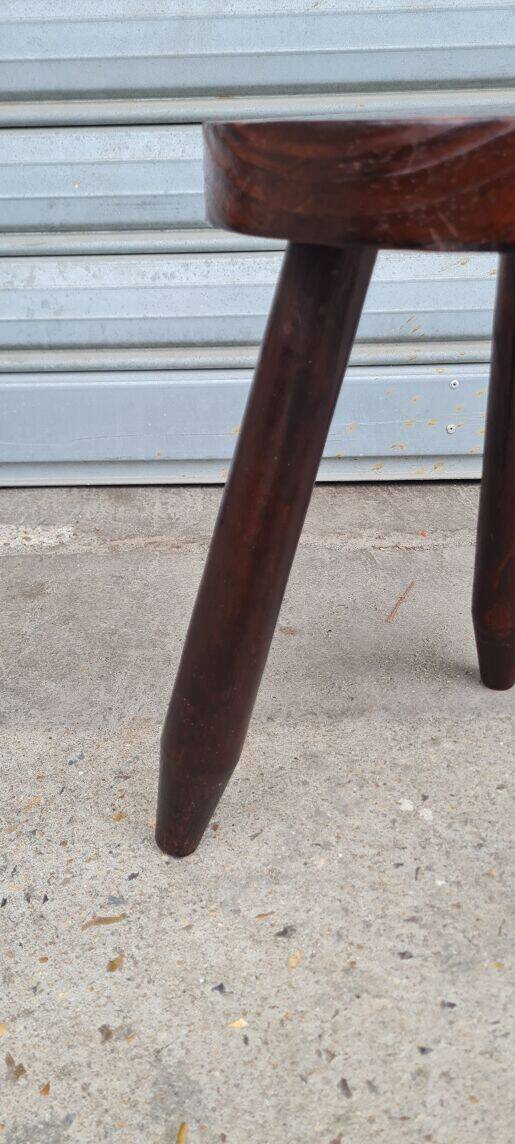 Tabouret tripode