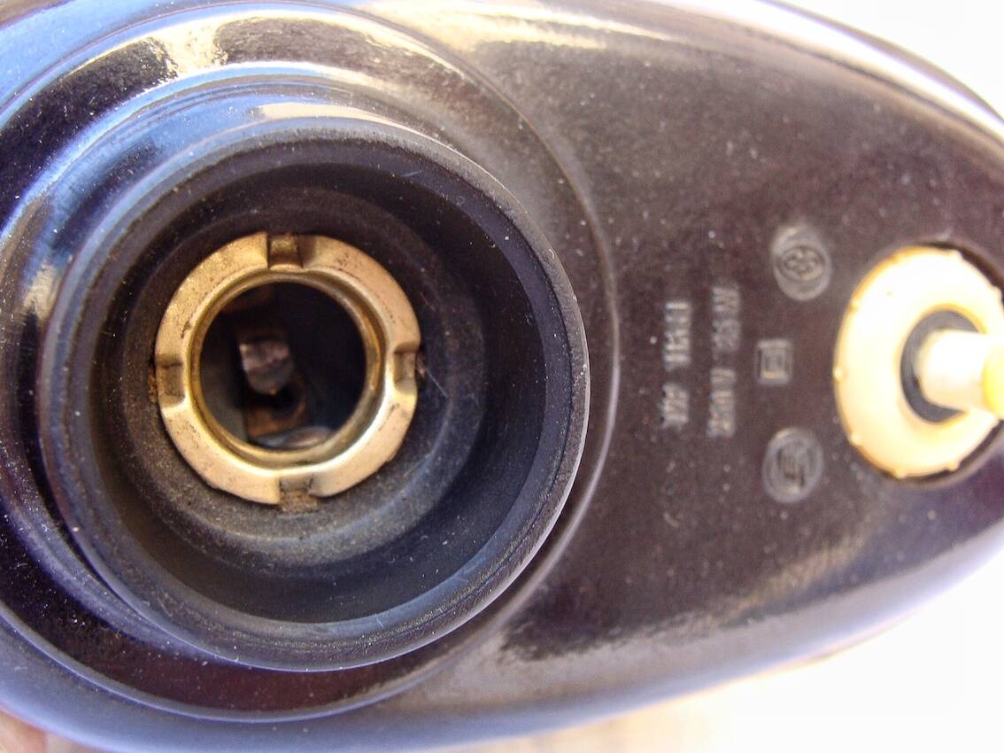 1930 wall lamp in Art Deco bakelite