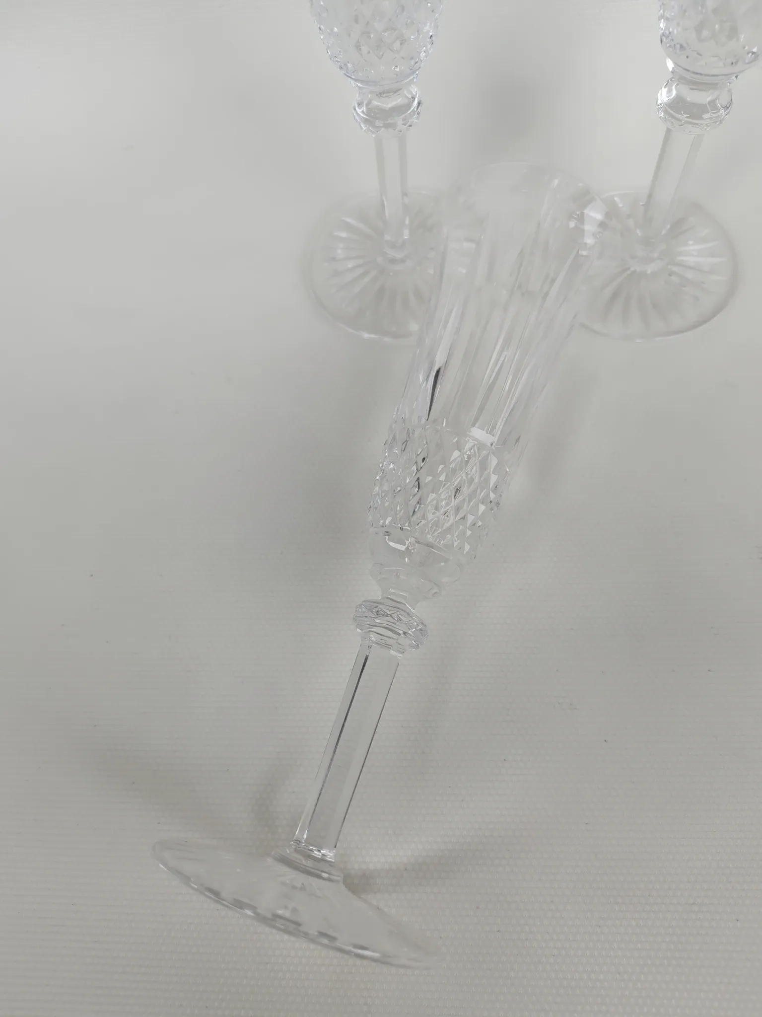 3 crystal champagne flutes from Saint Louis, Tommy model. 205 cm.