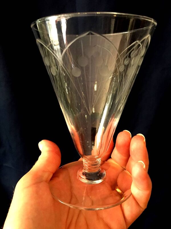 Suite de 10 verres a eau en verre grave des annees 1930 1940 art de la table