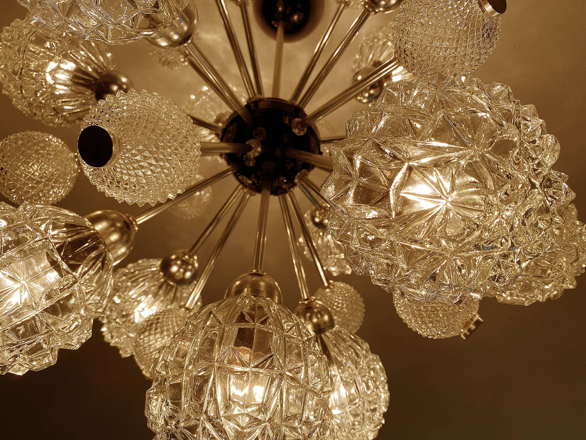 Large vintage pendant light, 70s