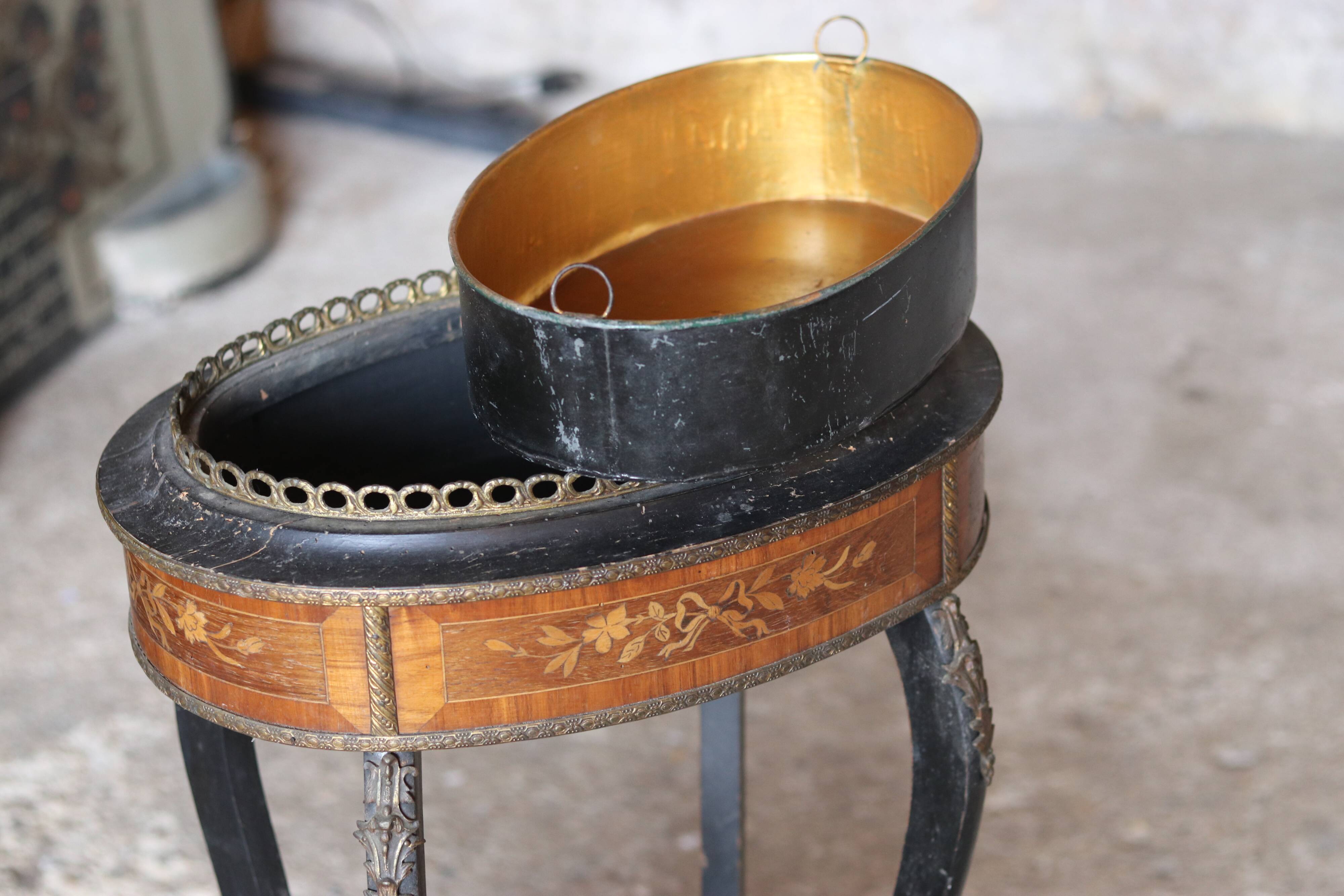 Napoleon III planter