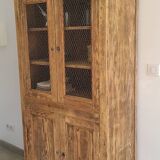 Wooden mesh linen cupboard